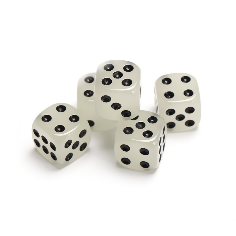 Viên xúc xắc dùng để chơi game tài xỉu Viên xúc xắc dùng để chơi game tài xỉu